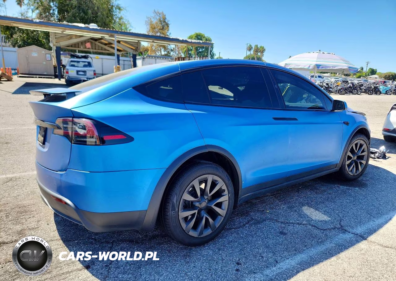 2023 Tesla Model X VIN:7SAXCAE54PF403607 - 3