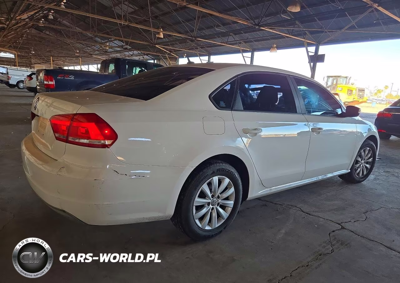 2013 Volkswagen Passat S VIN:1VWAP7A37DC086488 - 3