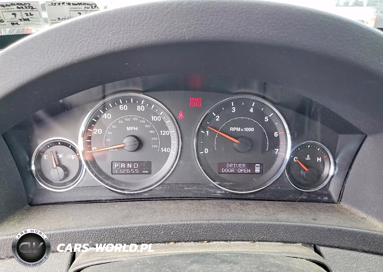 2008 Jeep Grand Cherokee Laredo VIN:1J8GR48KX8C151657 - 9
