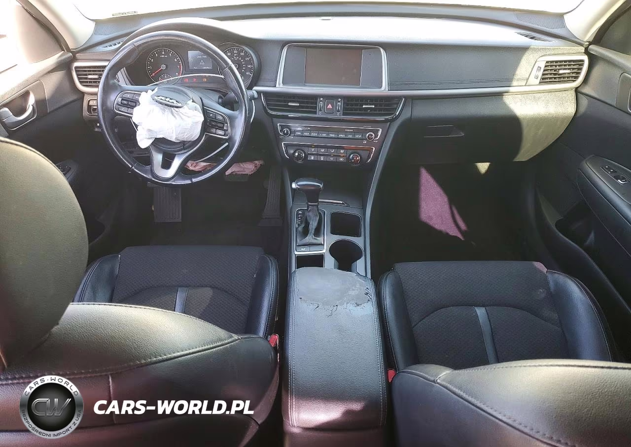 2018 Kia Optima S VIN:5XXGT4L32JG244753 - 8
