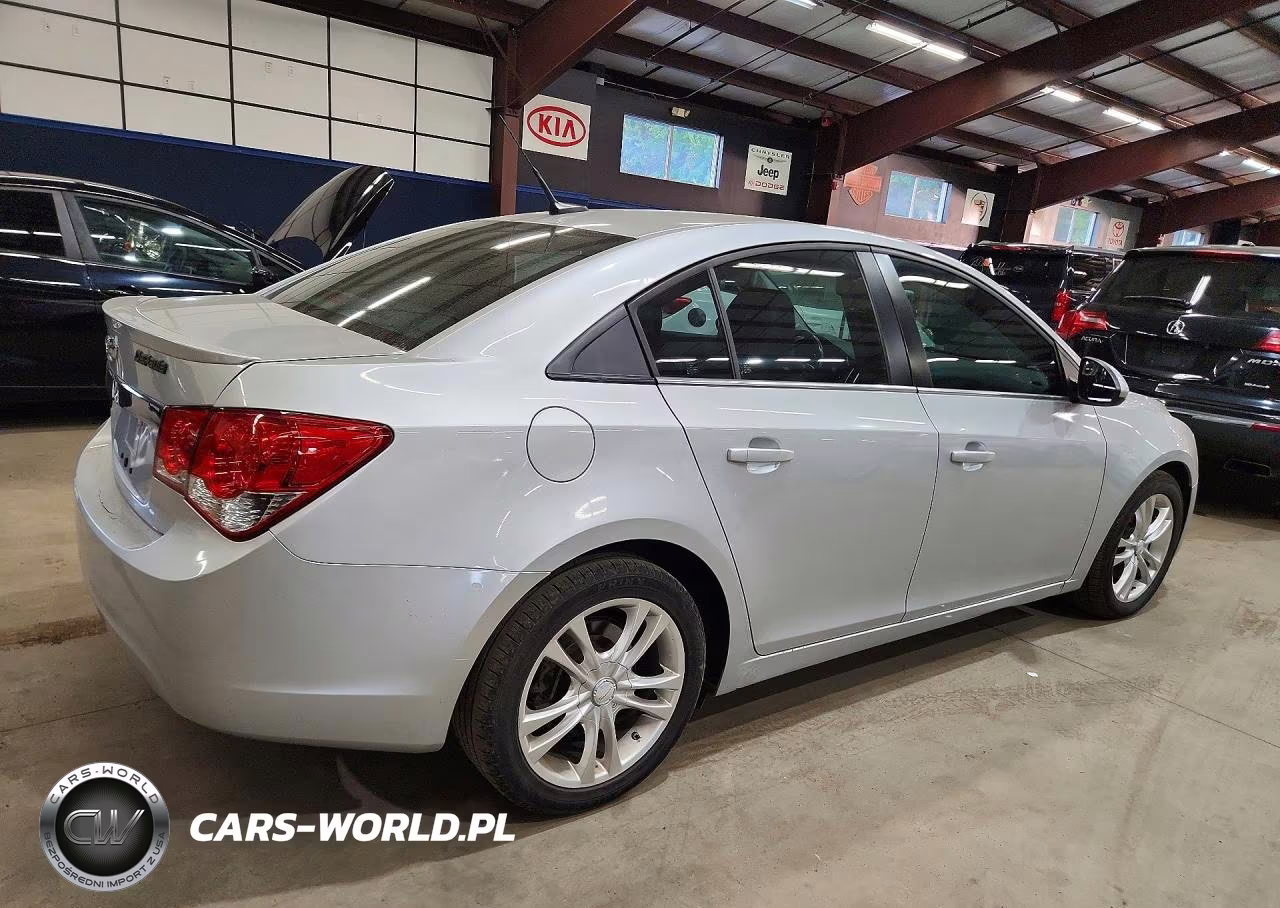 2014 Chevrolet Cruze VIN:1G1P75SZ6E7231995 - 3