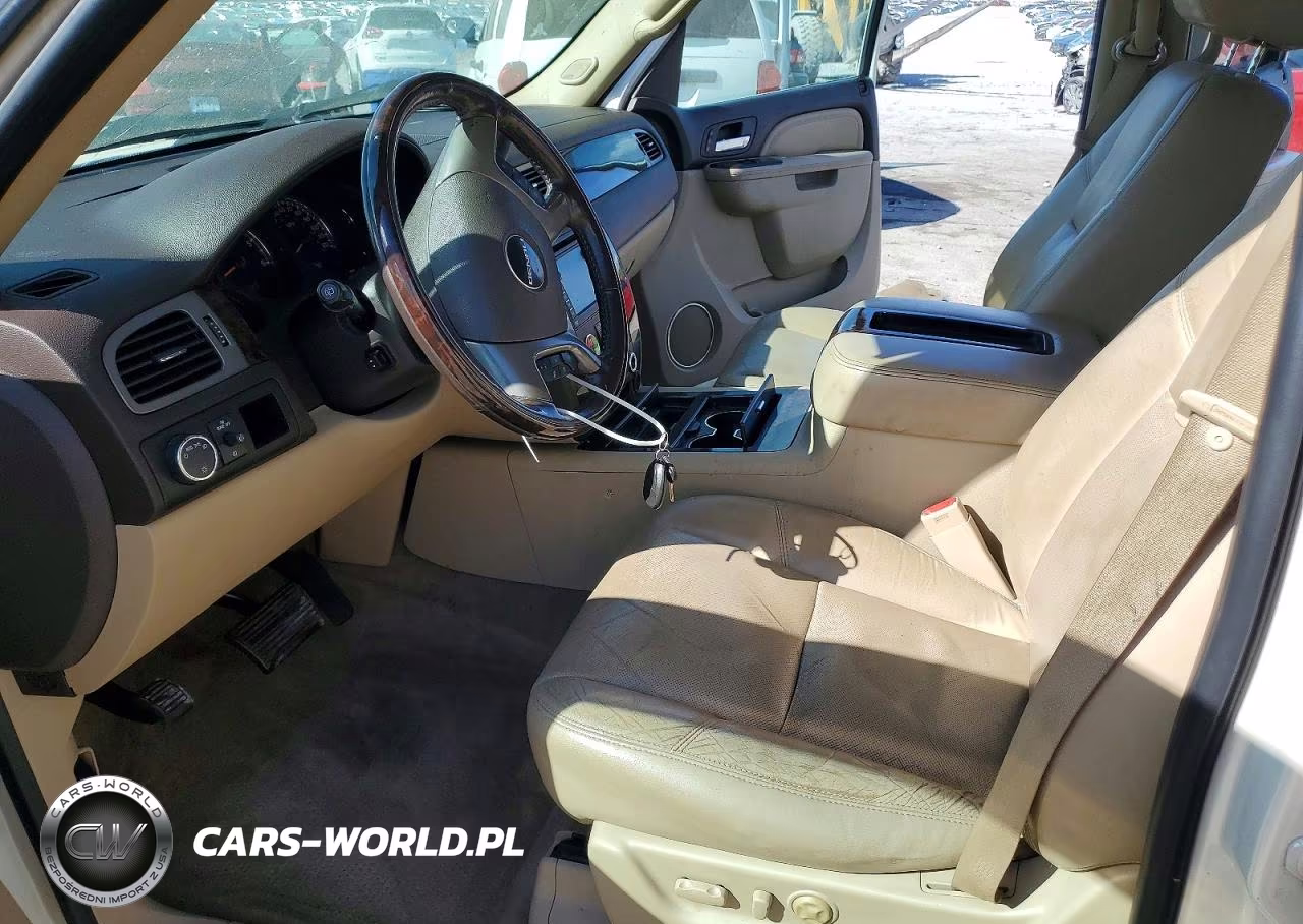 2010 GMC Yukon Denali VIN:1GKUKEEF6AR253296 - 7