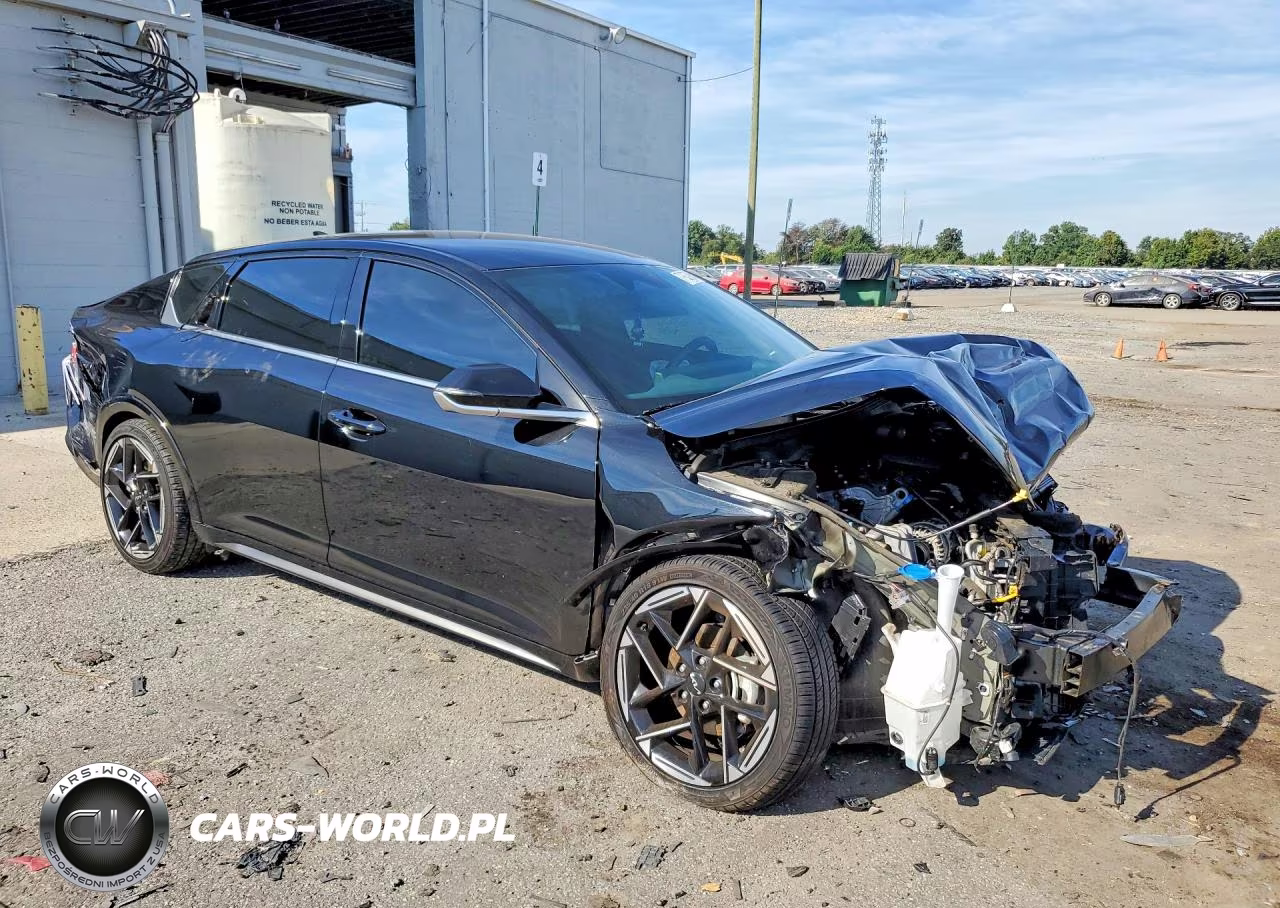 2025 Kia K4 Gt Line VIN:3KPFW4DE9SE049701 - 4