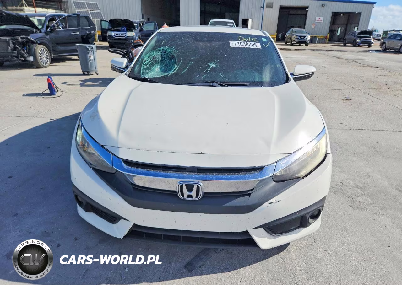 2017 Honda Civic Touring VIN:2HGFC3B96HH357075 - 5