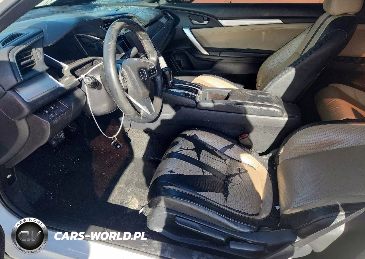 2017 Honda Civic Touring VIN:2HGFC3B96HH357075 - 7