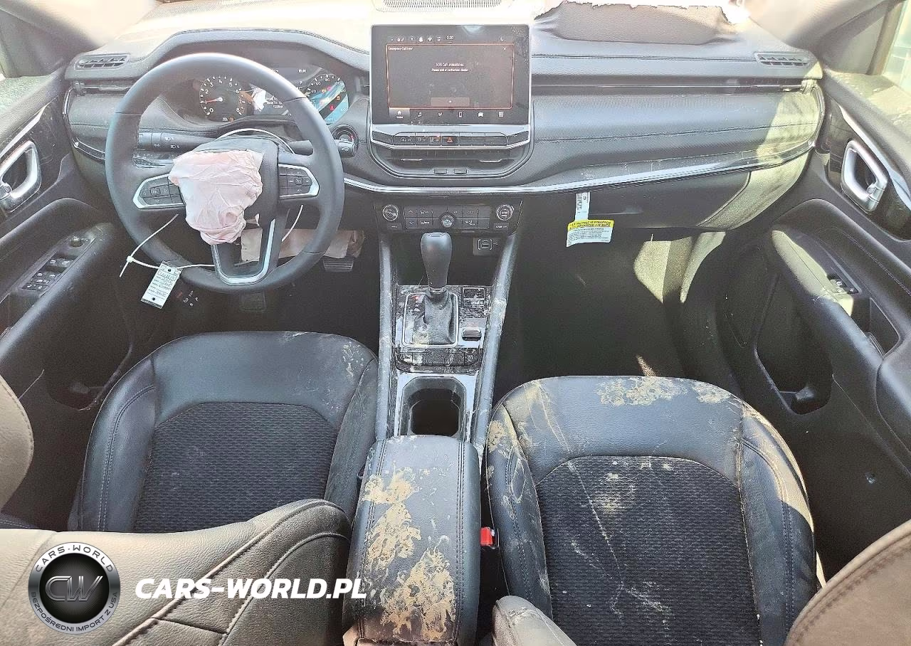 2026 Jeep Compass Latitude VIN:3C4NJDBN0TT216229 - 8
