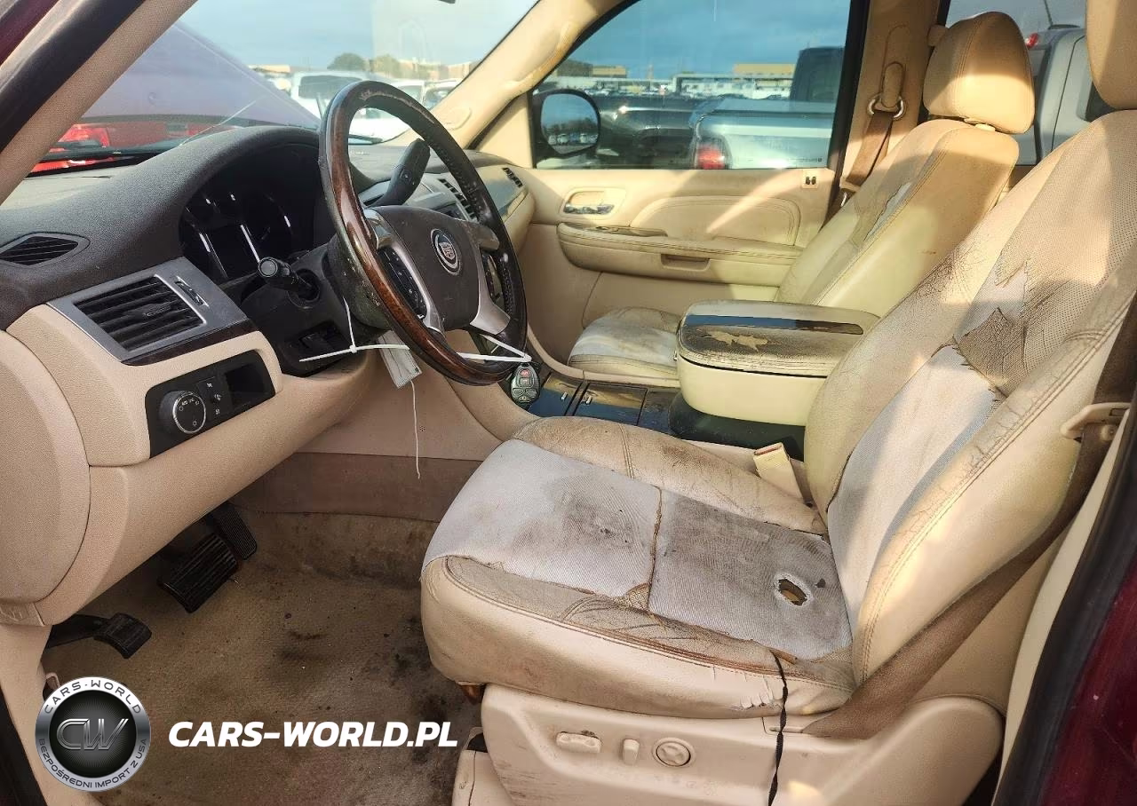 2007 Cadillac Escalade Luxury VIN:1GYFK63897R209228 - 7