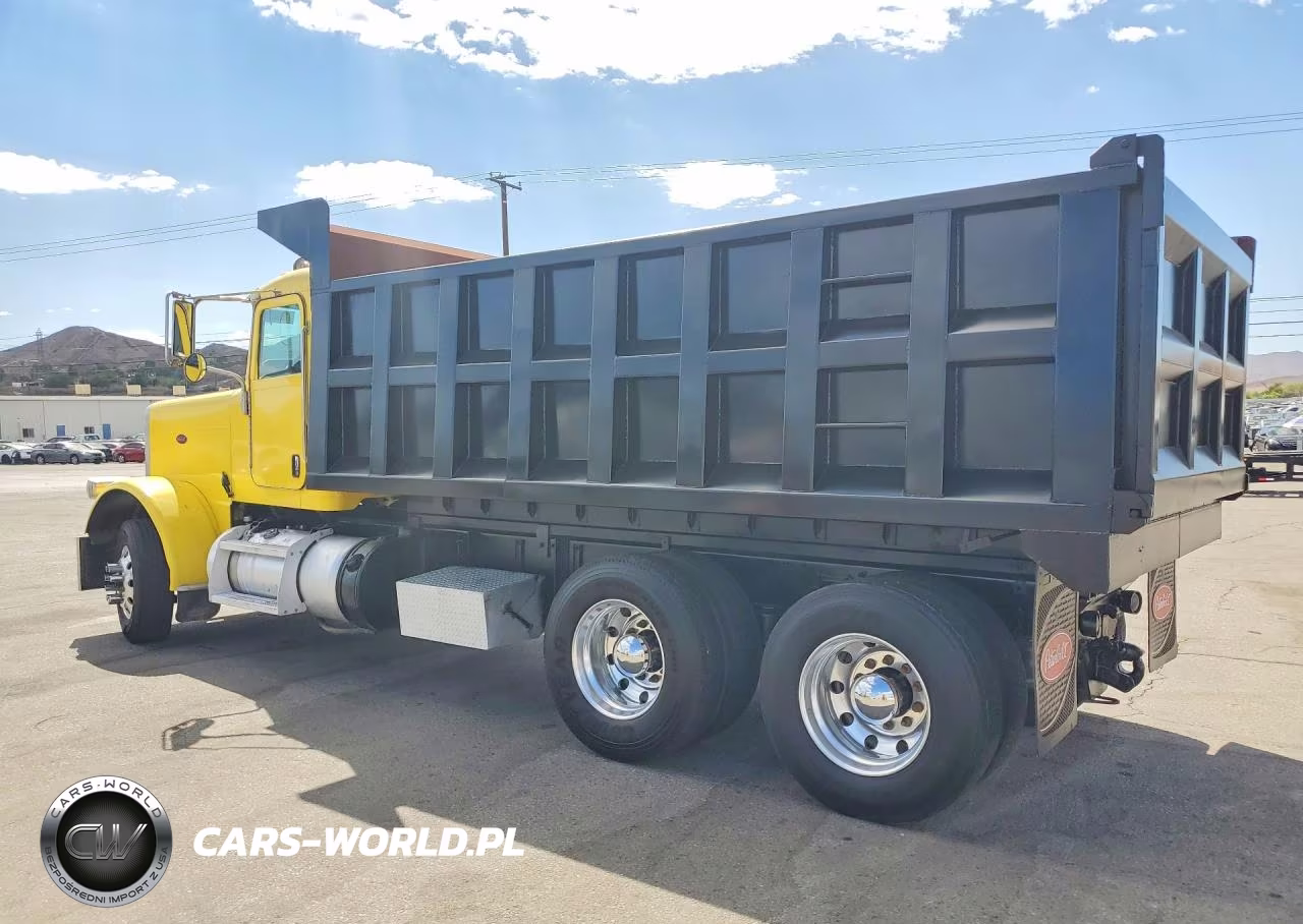 2012 Peterbilt 388 VIN:1NPWL78X7CD143741 - 2