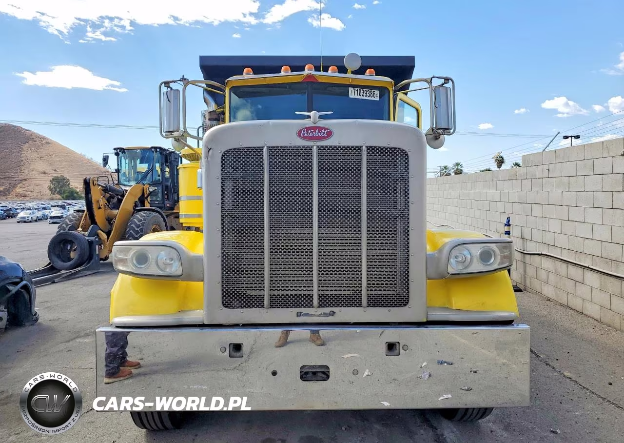 2012 Peterbilt 388 VIN:1NPWL78X7CD143741 - 5