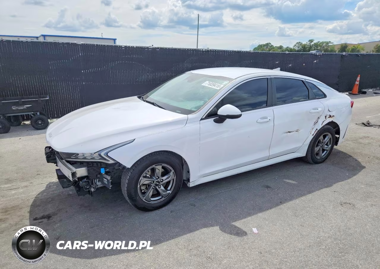 2022 Kia K5 Lxs VIN:5XXG14J21NG141748 - 1