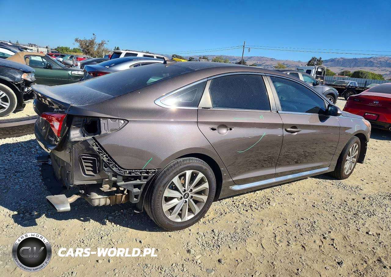 2017 Hyundai Sonata Sport VIN:5NPE34AF0HH470177 - 3