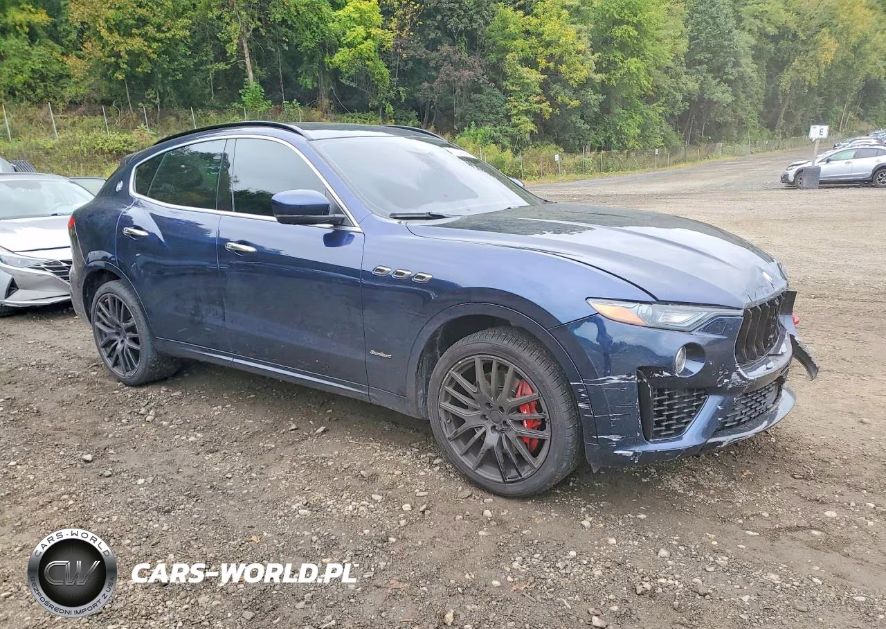 2019 Maserati Levante S Sport VIN:ZN661YUSXKX313535 - 4