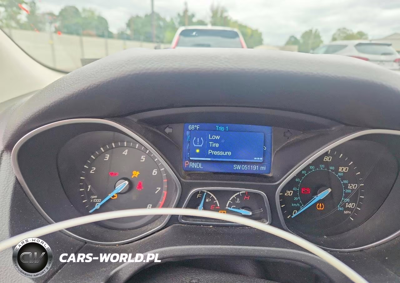 2014 Ford Focus Se VIN:1FADP3F21EL189356 - 9