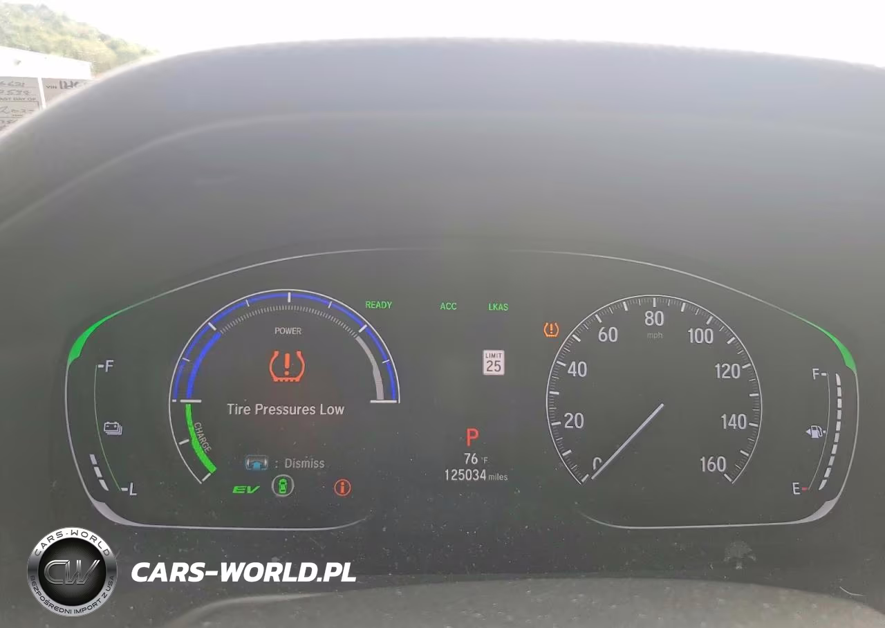 2018 Honda Accord Hybrid VIN:1HGCV3F11JA006631 - 9
