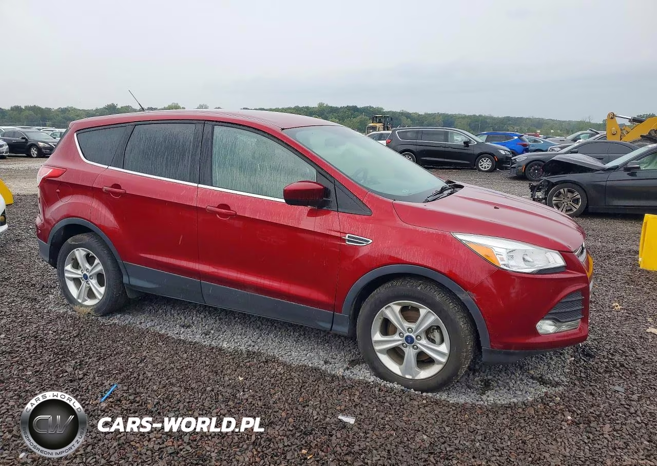 FORD ESCAPE SE VIN:1FMCU0GX8GUA10567 - 4