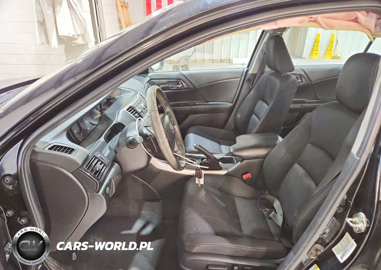 2015 Honda Accord Sport VIN:1HGCR2F52FA267209 - 7