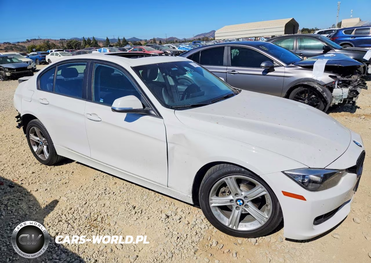 2015 BMW 328 Xi VIN:WBA3B3G50FNT18395 - 4