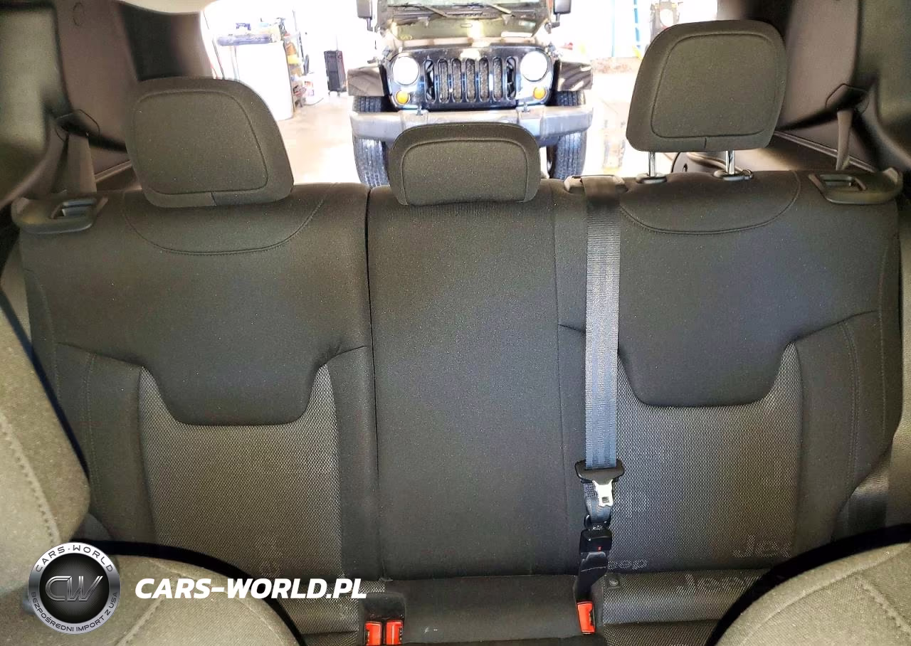 2016 Jeep Renegade Latitude VIN:ZACCJBBT0GPD90695 - 10