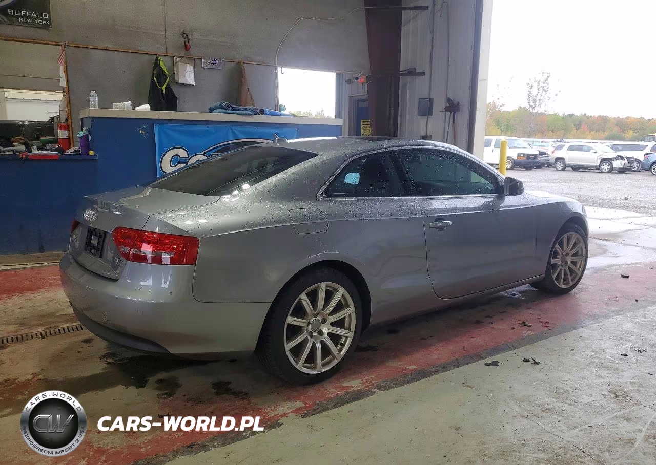 2011 Audi A5 Premium Plus VIN:WAURFAFR3BA025700 - 3