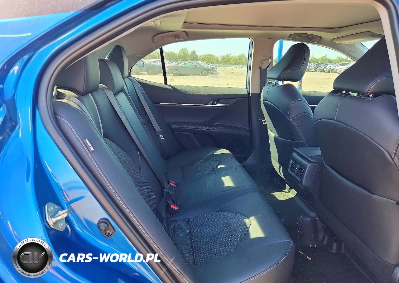 2020 Toyota Camry Xse VIN:4T1K61AK7LU310488 - 10