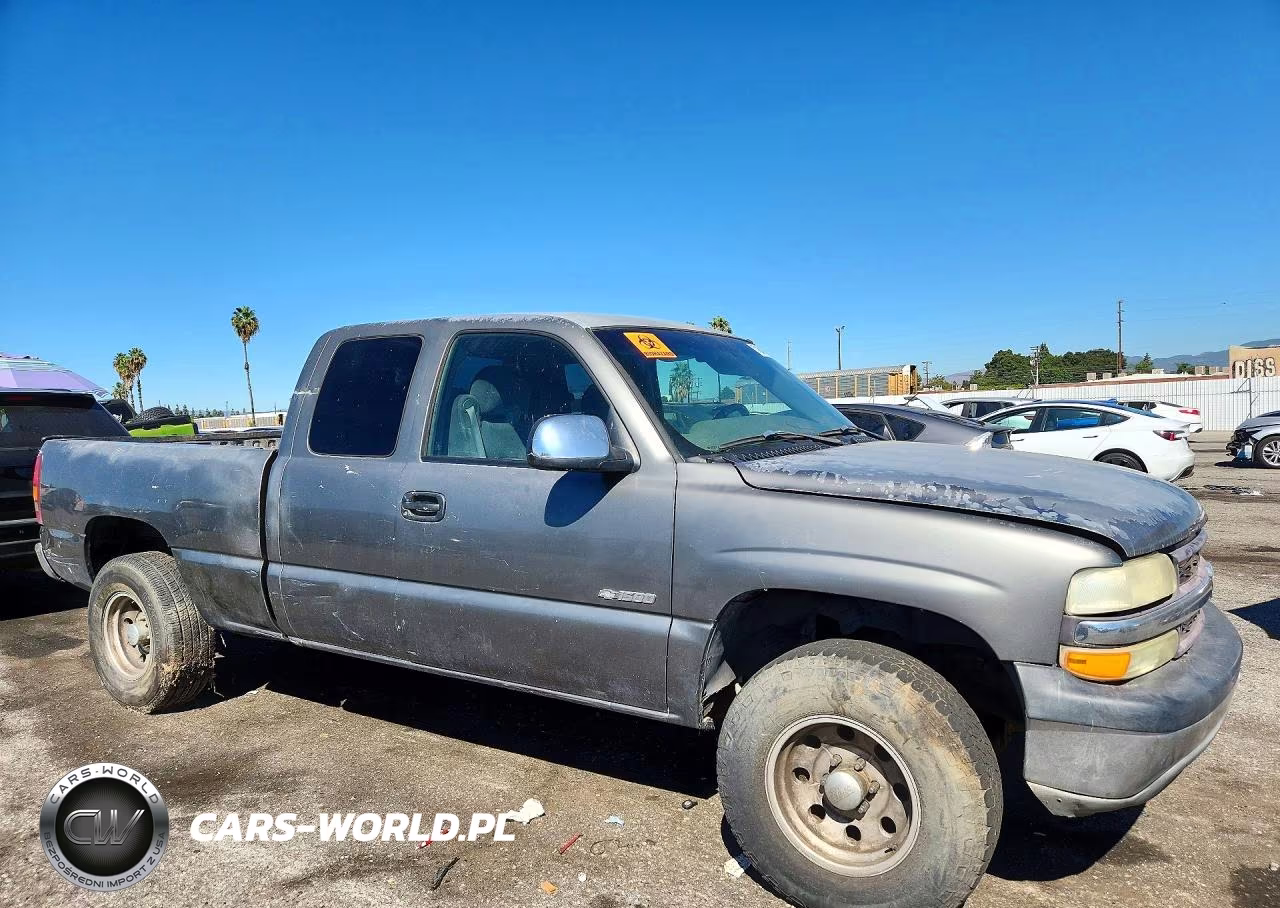 2001 Chevrolet Silverado C1500 VIN:2GCEC19V811379823 - 4