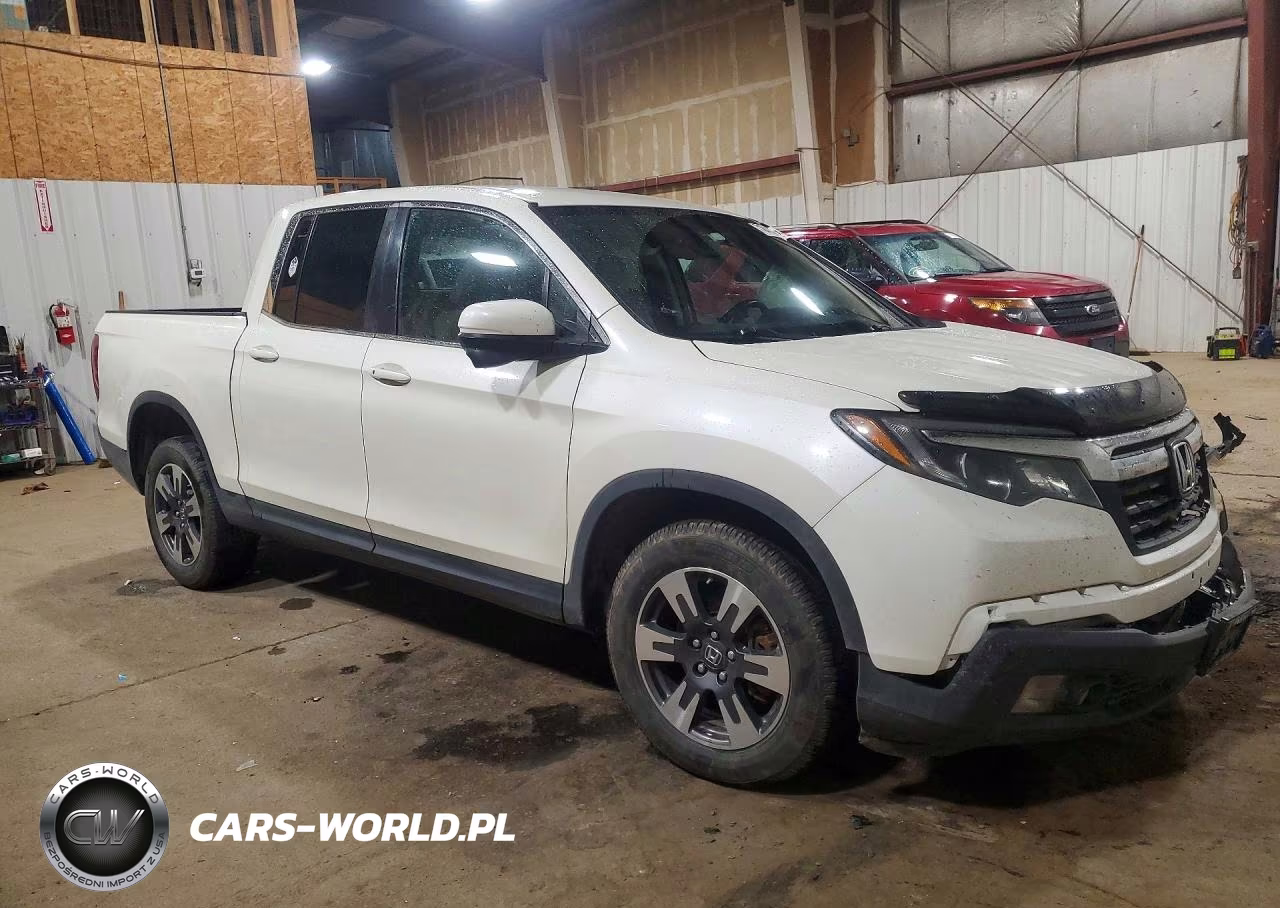 2017 Honda Ridgeline Rtl VIN:5FPYK3F60HB030517 - 4