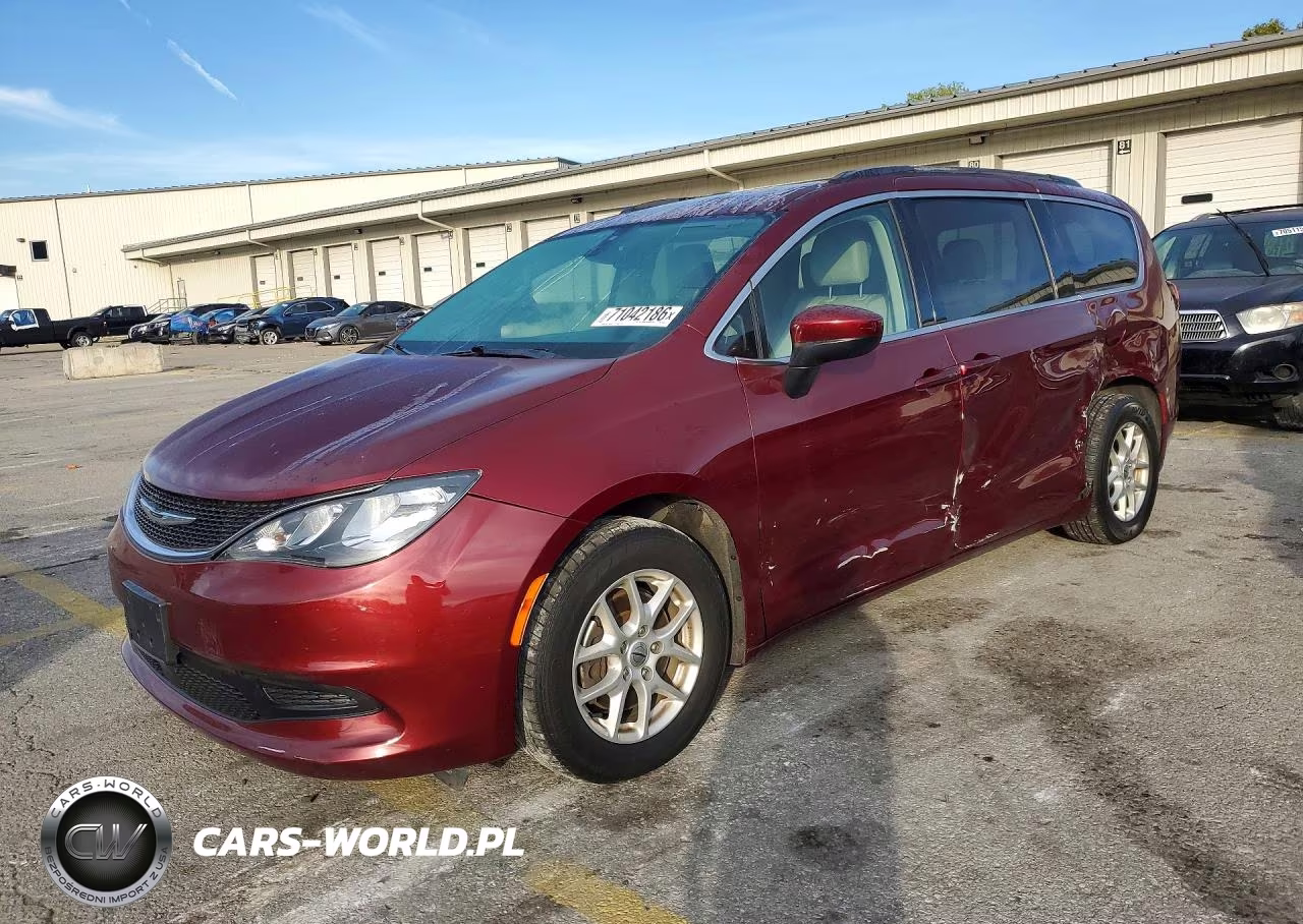 2021 Chrysler Voyager Lxi – zdjęcie 1 z 13