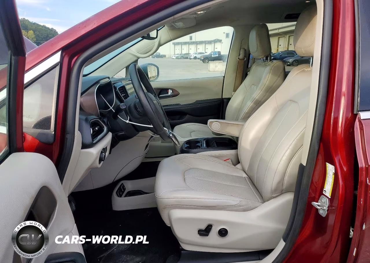 2021 Chrysler Voyager Lxi VIN:2C4RC1DG9MR523430 - 7