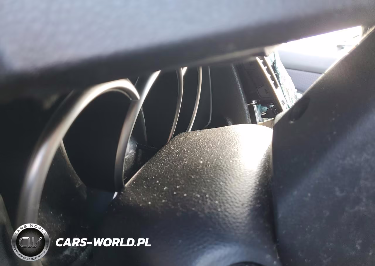 2008 Nissan Versa 1.8 S VIN:3N1BC13E68L416715 - 9