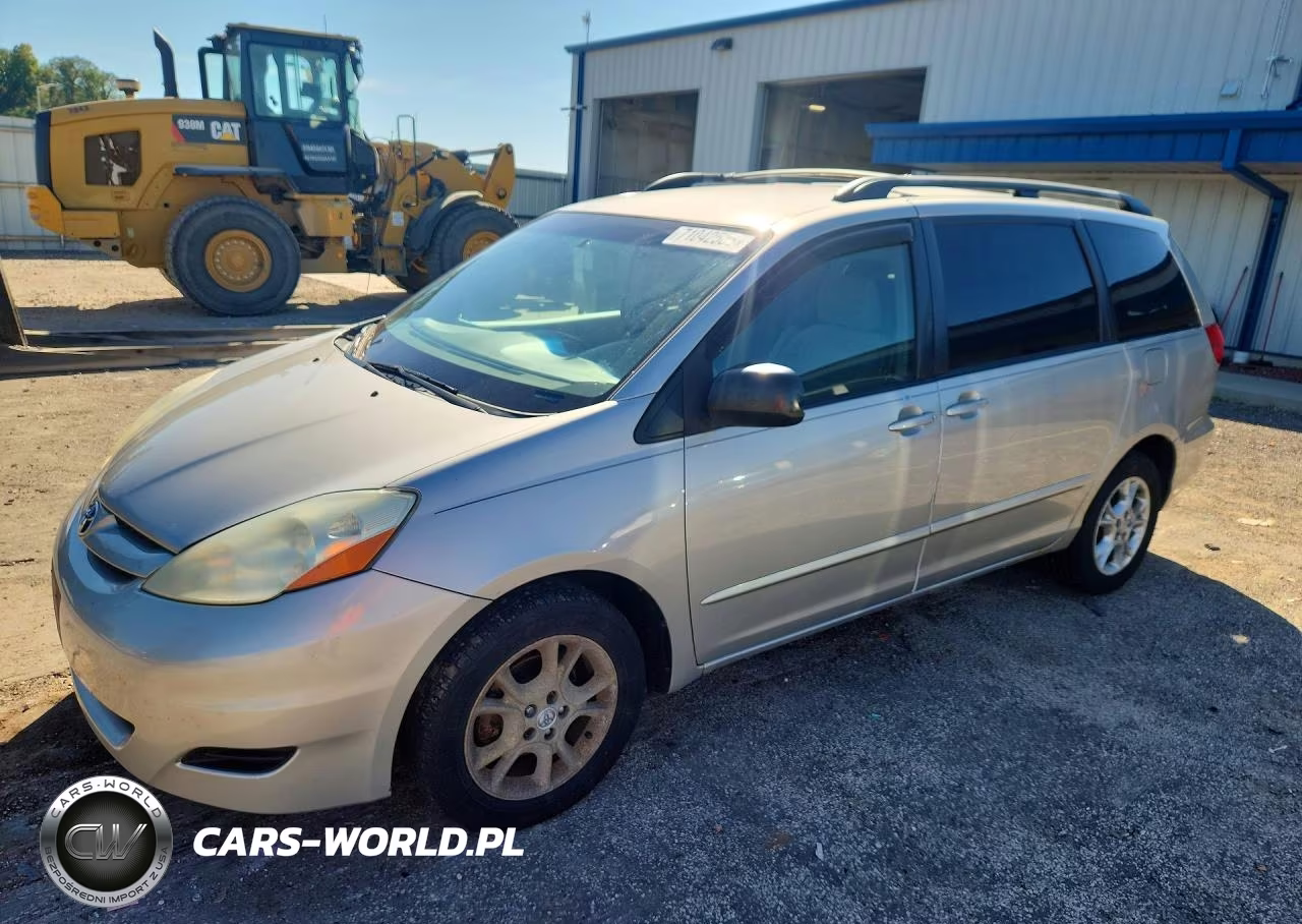 2006 Toyota Sienna Le – zdjęcie 1 z 13