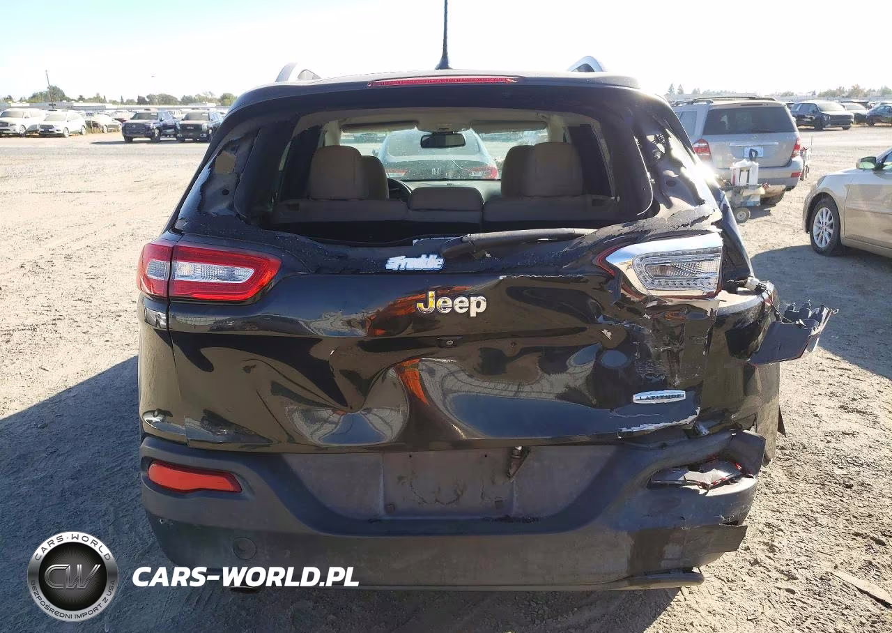 2015 Jeep Cherokee Latitude VIN:1C4PJLCB8FW766591 - 6