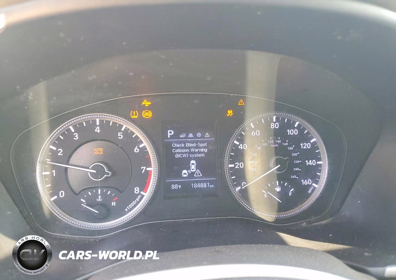 2019 Hyundai Santa Fe Se VIN:5NMS23AD1KH082569 - 9