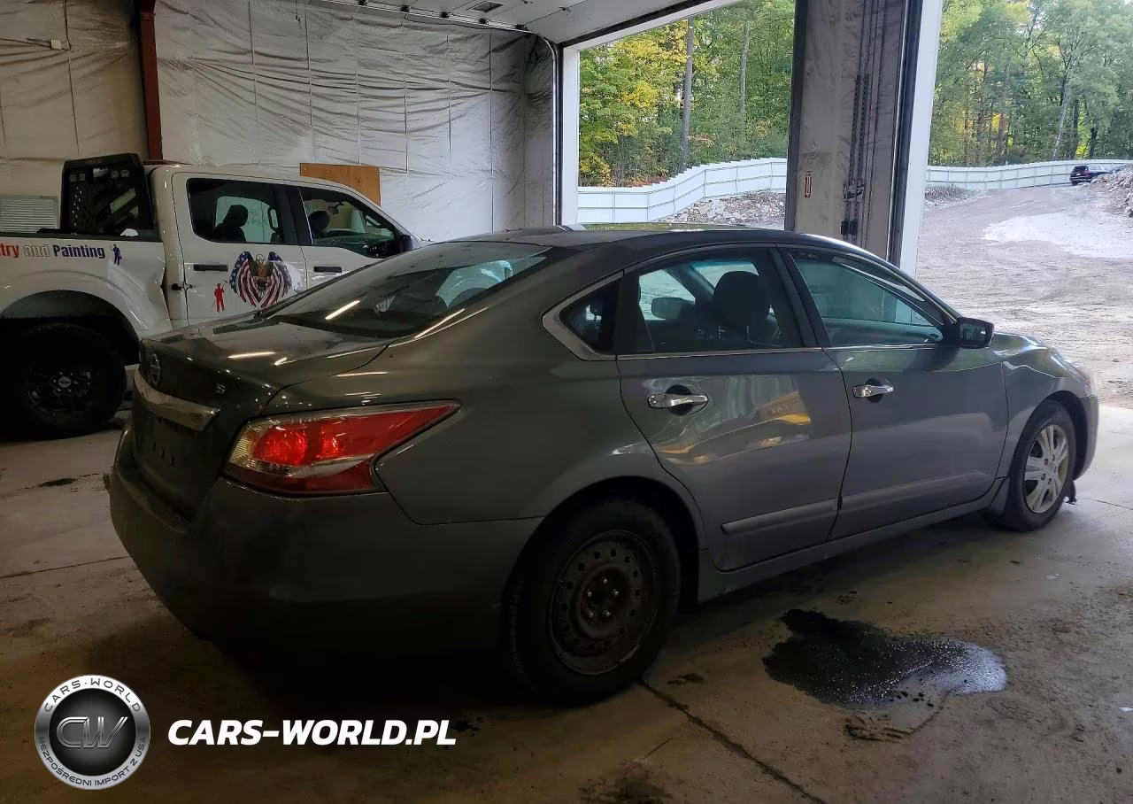 2015 Nissan Altima 2.5 S VIN:1N4AL3AP9FN380479 - 3