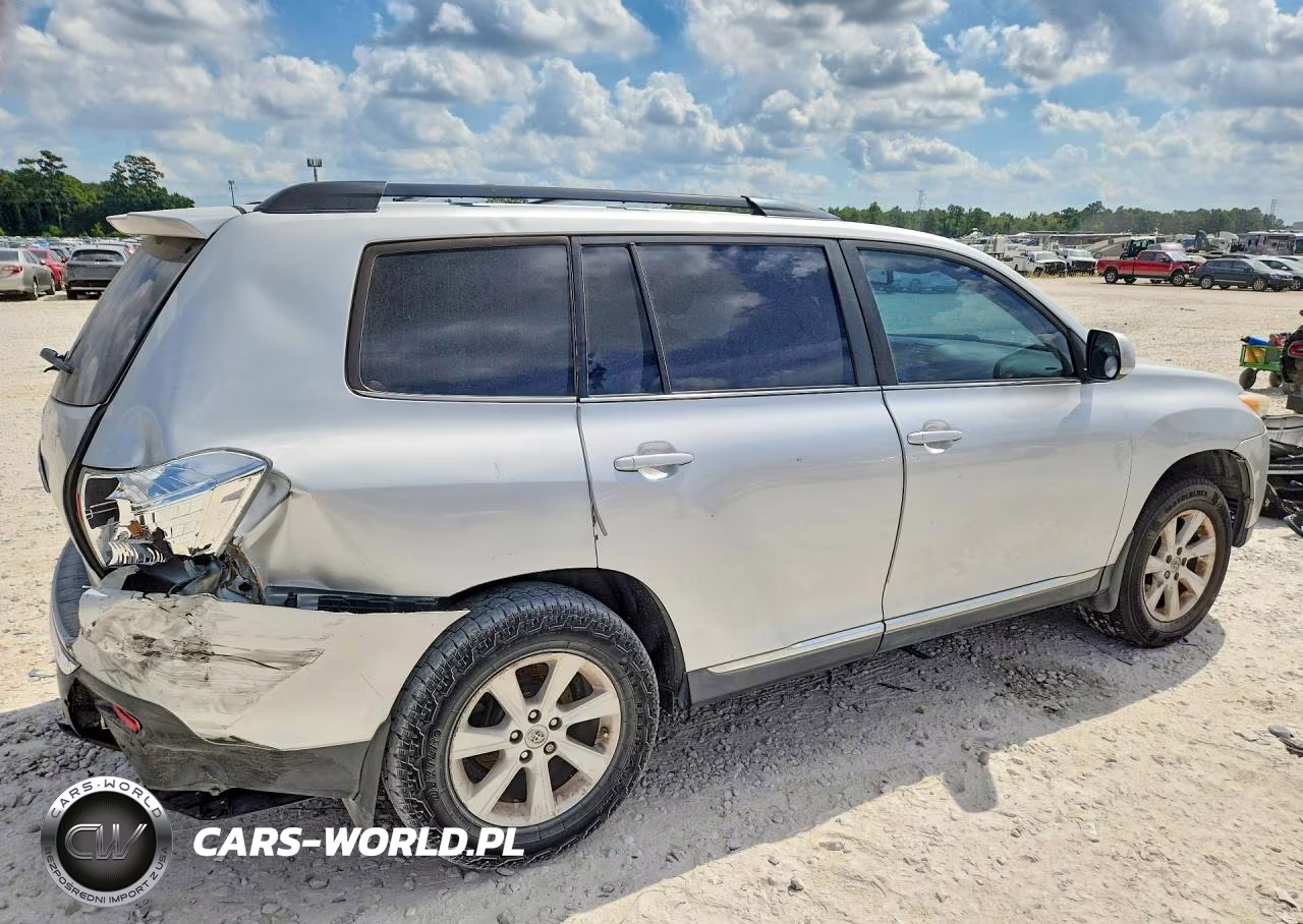 2013 Toyota Highlander Se VIN:5TDZK3EH2DS118071 - 3