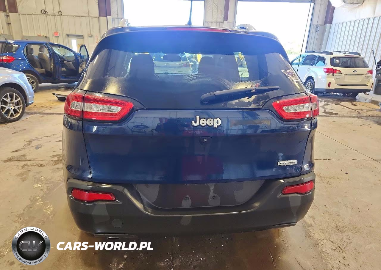 2018 Jeep Cherokee Latitude VIN:1C4PJLCB6JD553708 - 6