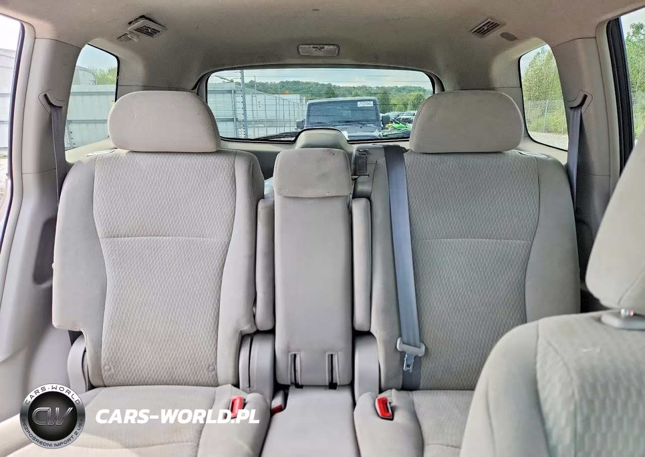2010 Toyota Highlander Base VIN:5TDZA3EH6AS004430 - 10