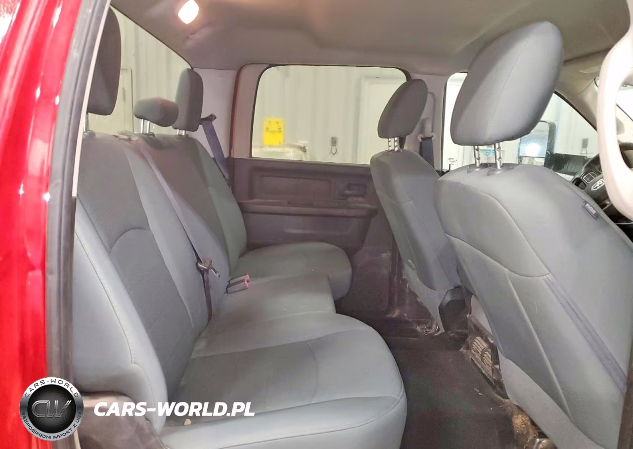 2018 Ram 2500 St VIN:3C6UR5HL8JG114934 - 10