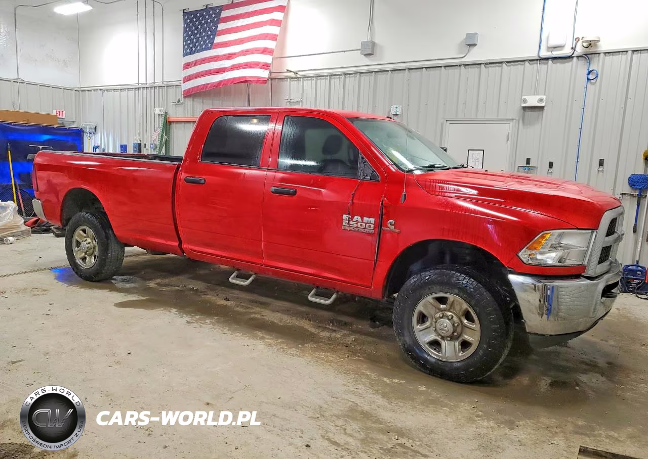 2018 Ram 2500 St VIN:3C6UR5HL8JG114934 - 4