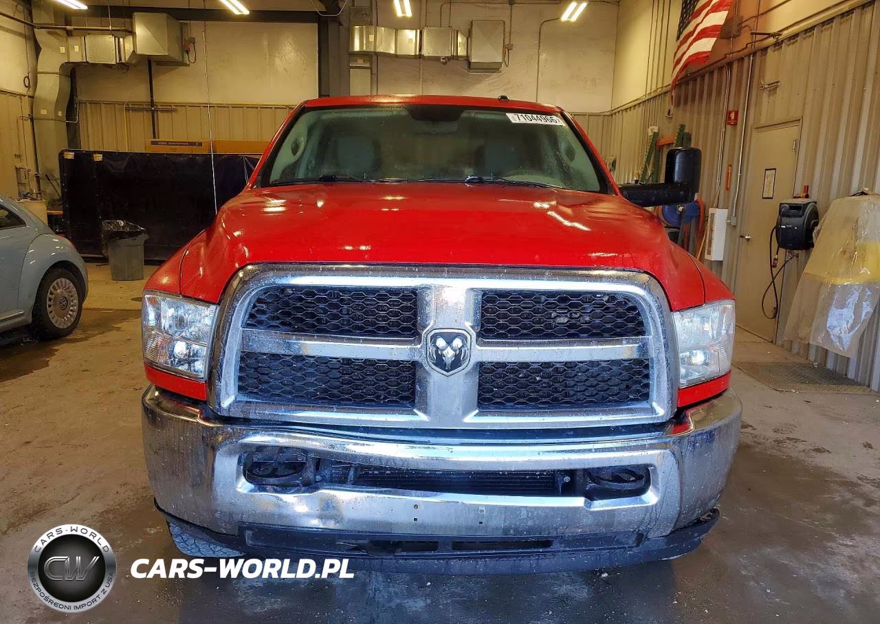 2018 Ram 2500 St VIN:3C6UR5HL8JG114934 - 5