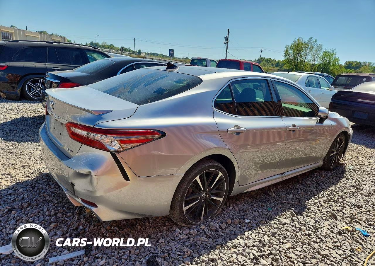 2019 Toyota Camry Xse VIN:4T1B61HK5KU692296 - 3
