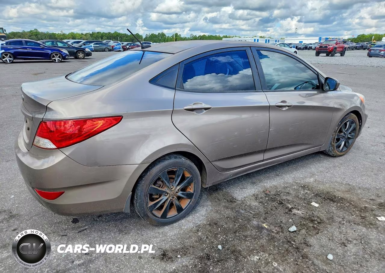 2014 Hyundai Accent Gls VIN:KMHCU4AE5EU595894 - 3