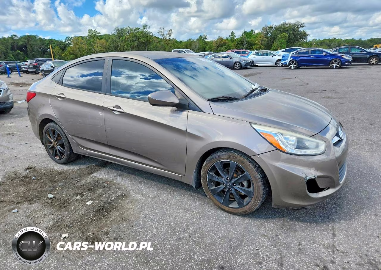 2014 Hyundai Accent Gls VIN:KMHCU4AE5EU595894 - 4