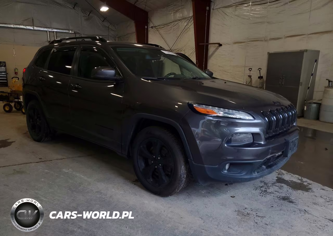2016 Jeep Cherokee Latitude VIN:1C4PJMCS7GW218525 - 4