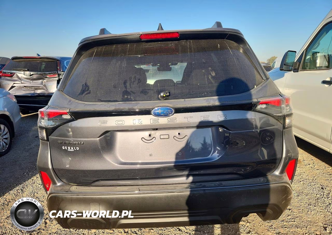2025 Subaru Forester Premium VIN:JF2SLDDC2SH609186 - 6