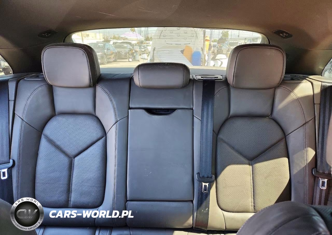 2015 Porsche Macan S VIN:WP1AB2A54FLB60571 - 10