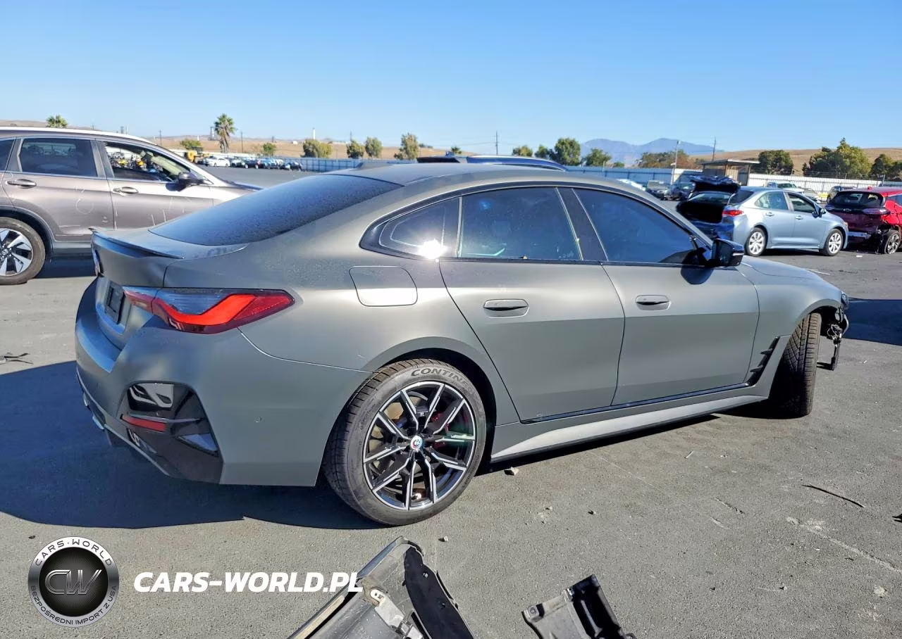 2023 BMW I4 M50 VIN:WBY33AW01PFN56924 - 3