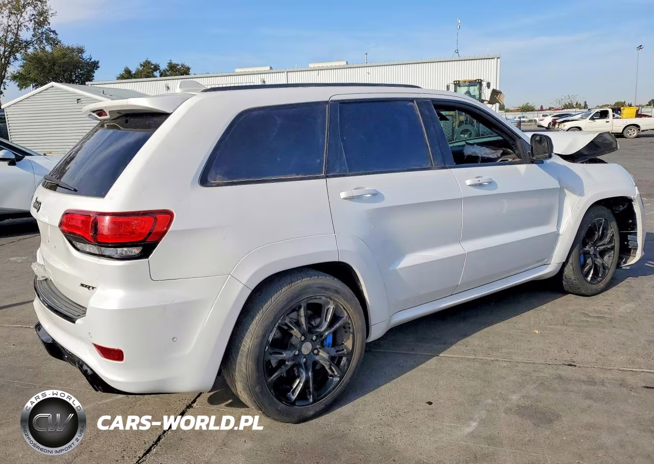 2019 Jeep Grand Cherokee Srt-8 VIN:1C4RJFDJ2KC568228 - 3