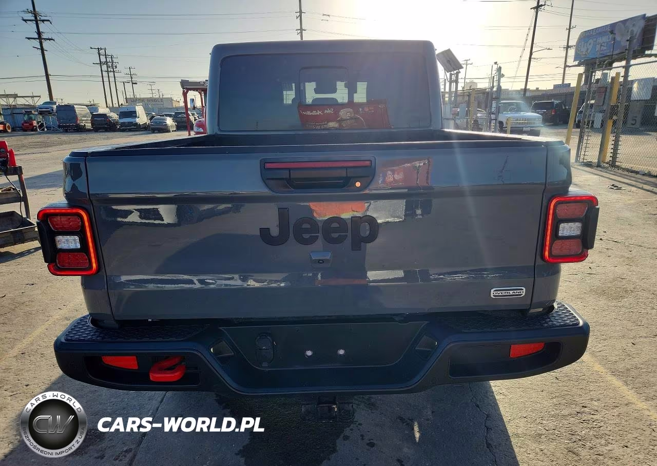 2020 Jeep Gladiator Overland VIN:1C6HJTFG6LL216239 - 6