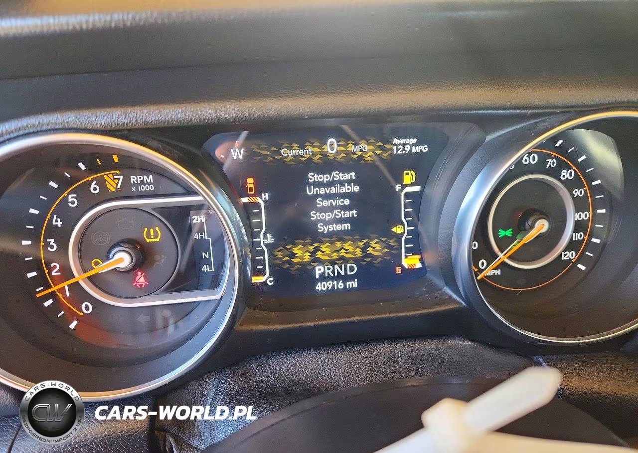 2020 Jeep Gladiator Overland VIN:1C6HJTFG6LL216239 - 9