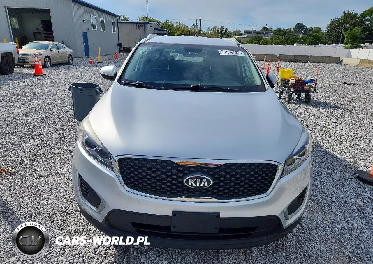 2018 Kia Sorento Lx V6 VIN:5XYPGDA52JG426084 - 5